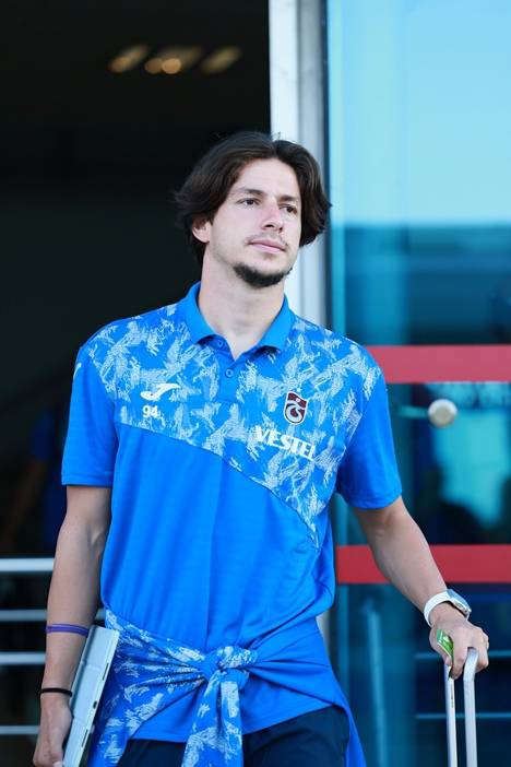 Trabzonspor Galatasaray maçı için İstanbul'a gitti 20